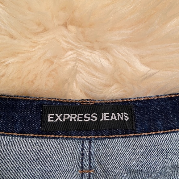 Express Mid Rise Buttonfly Distressed Jeans - Picture 3 of 4